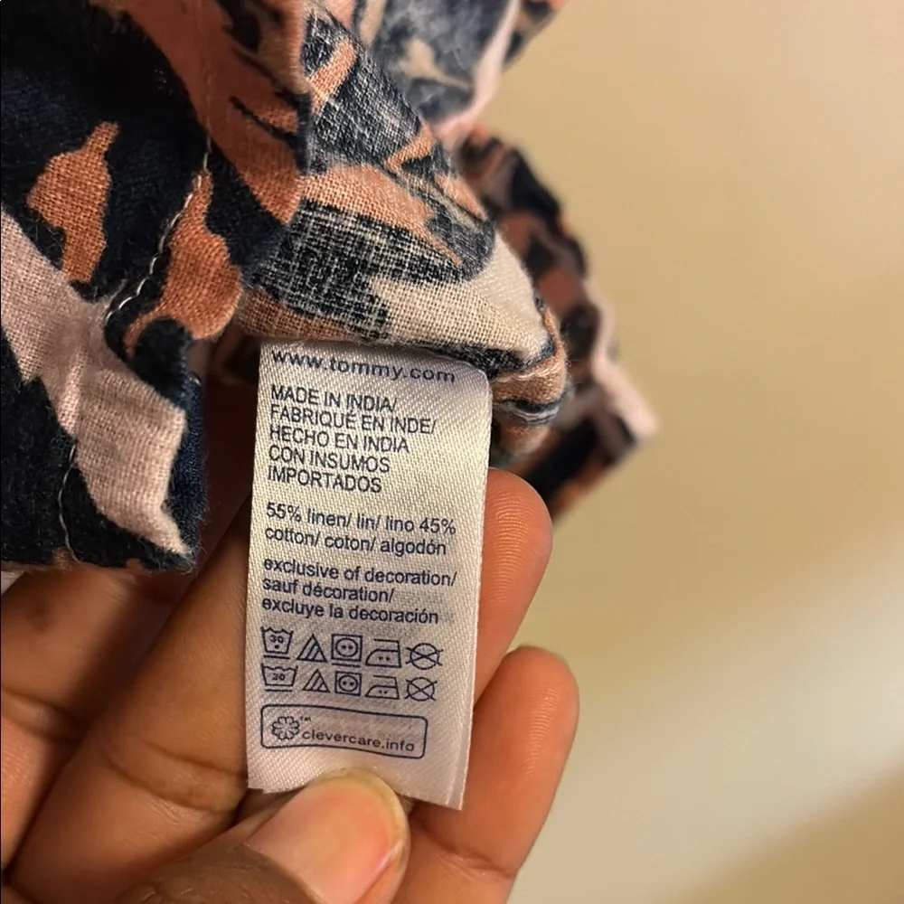 Tommy Bahama Black and Brown Casual Button Down Shirt - Picture 5 of 6